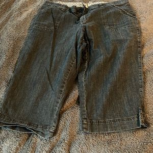 Lee Comfort Waistband Crop Jeans - Size 18W